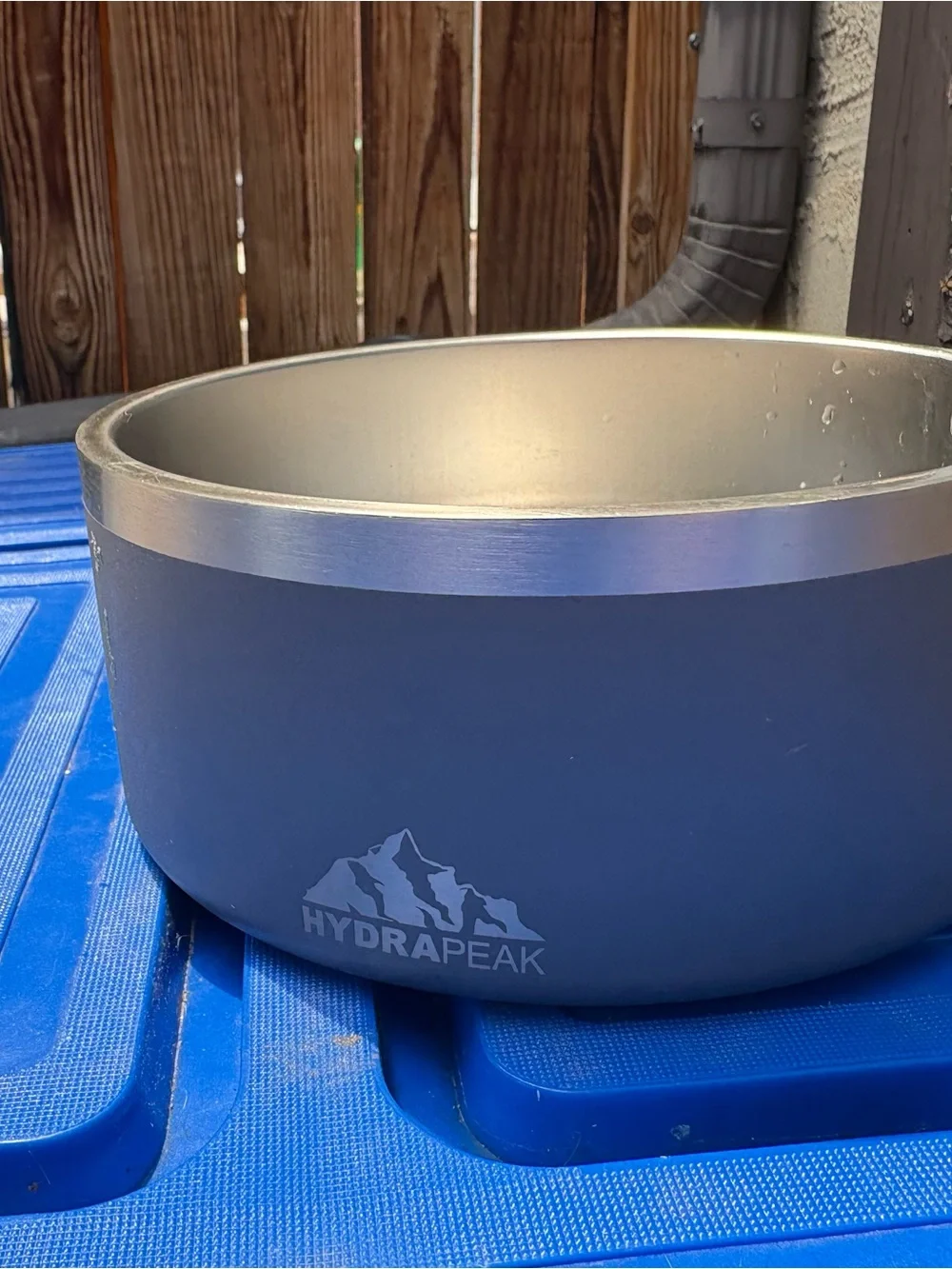 HydraPeak Gray Stainless Steel Insulated Dog Bowl 8 cup/64 oz